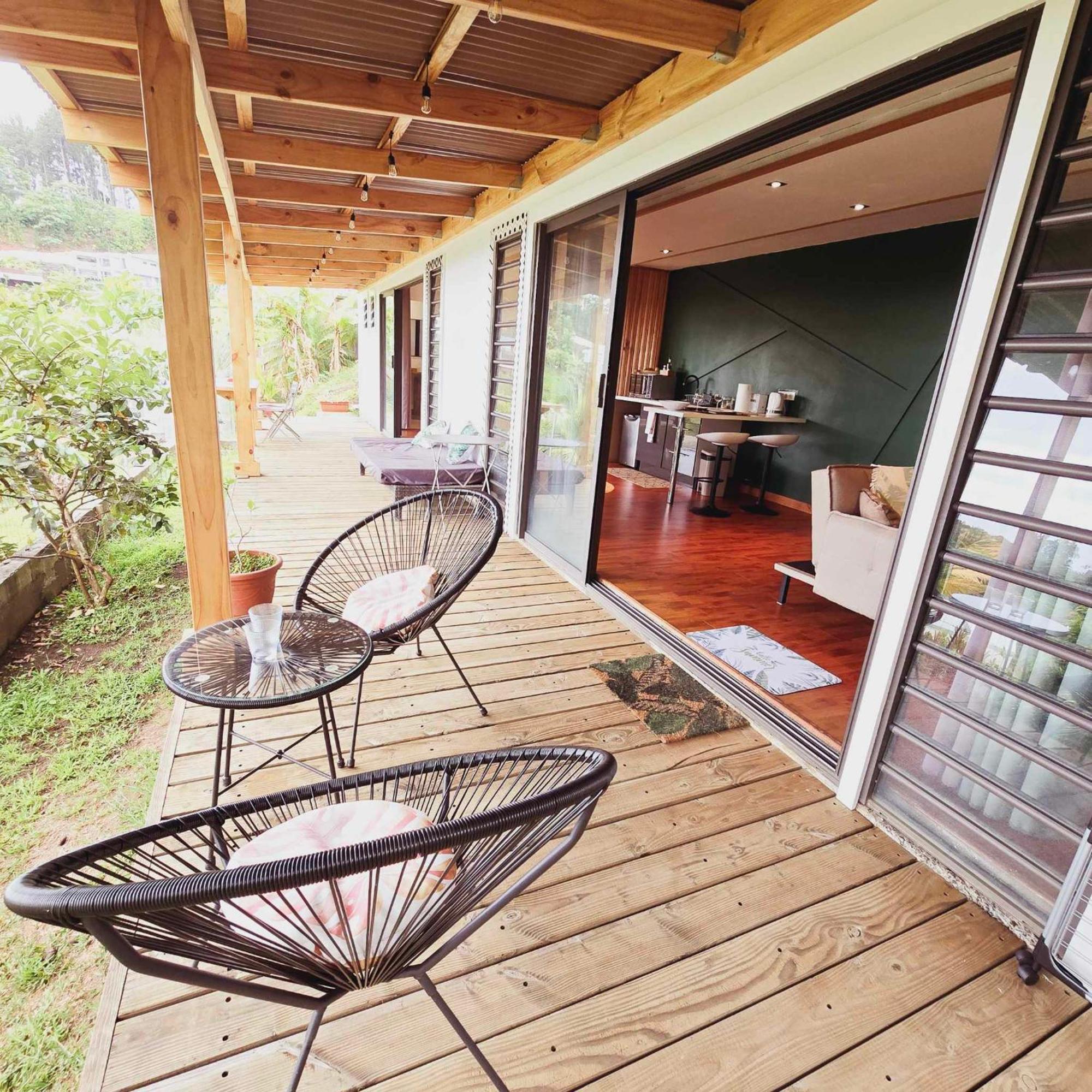 Fare Toahana, Accommodation With A Ocean View Faaa Exterior foto