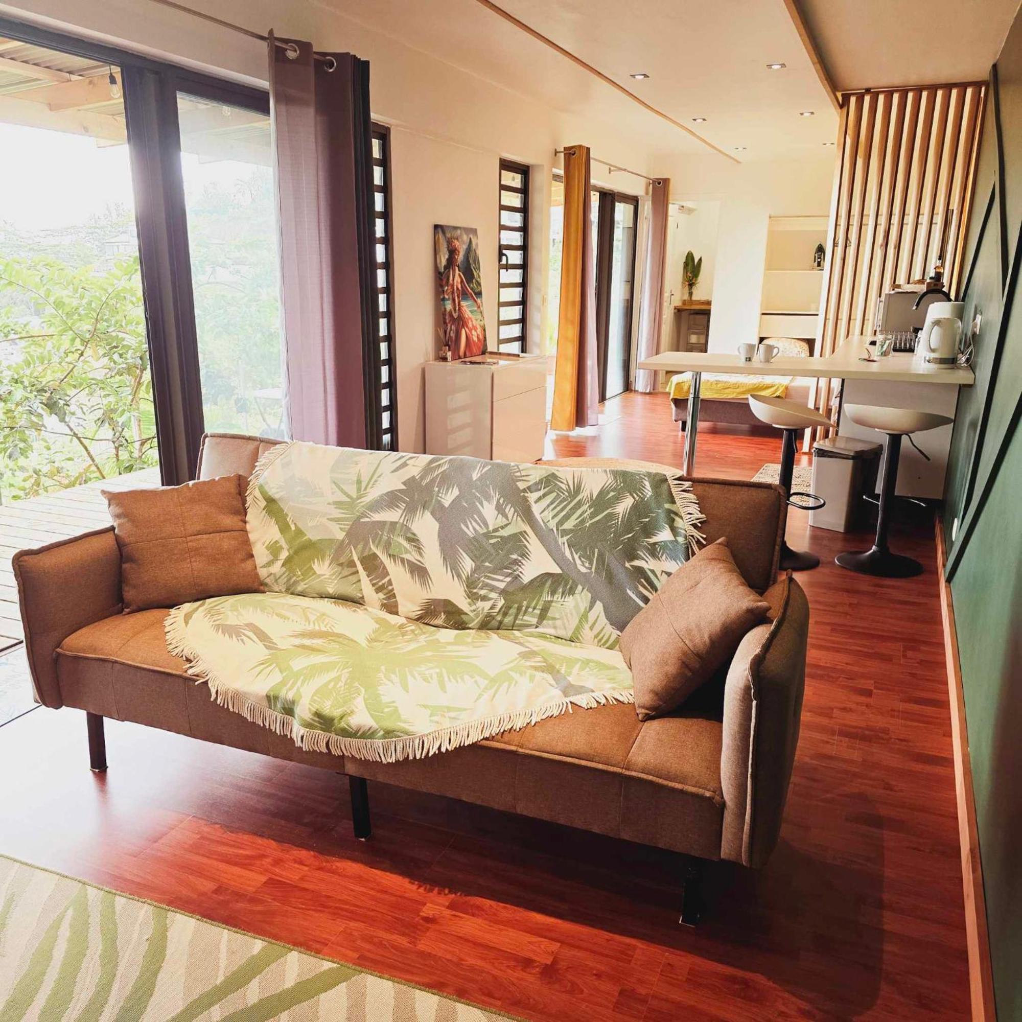 Fare Toahana, Accommodation With A Ocean View Faaa Exterior foto